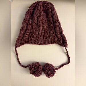 Cozy Knit Pom-Pom Hat